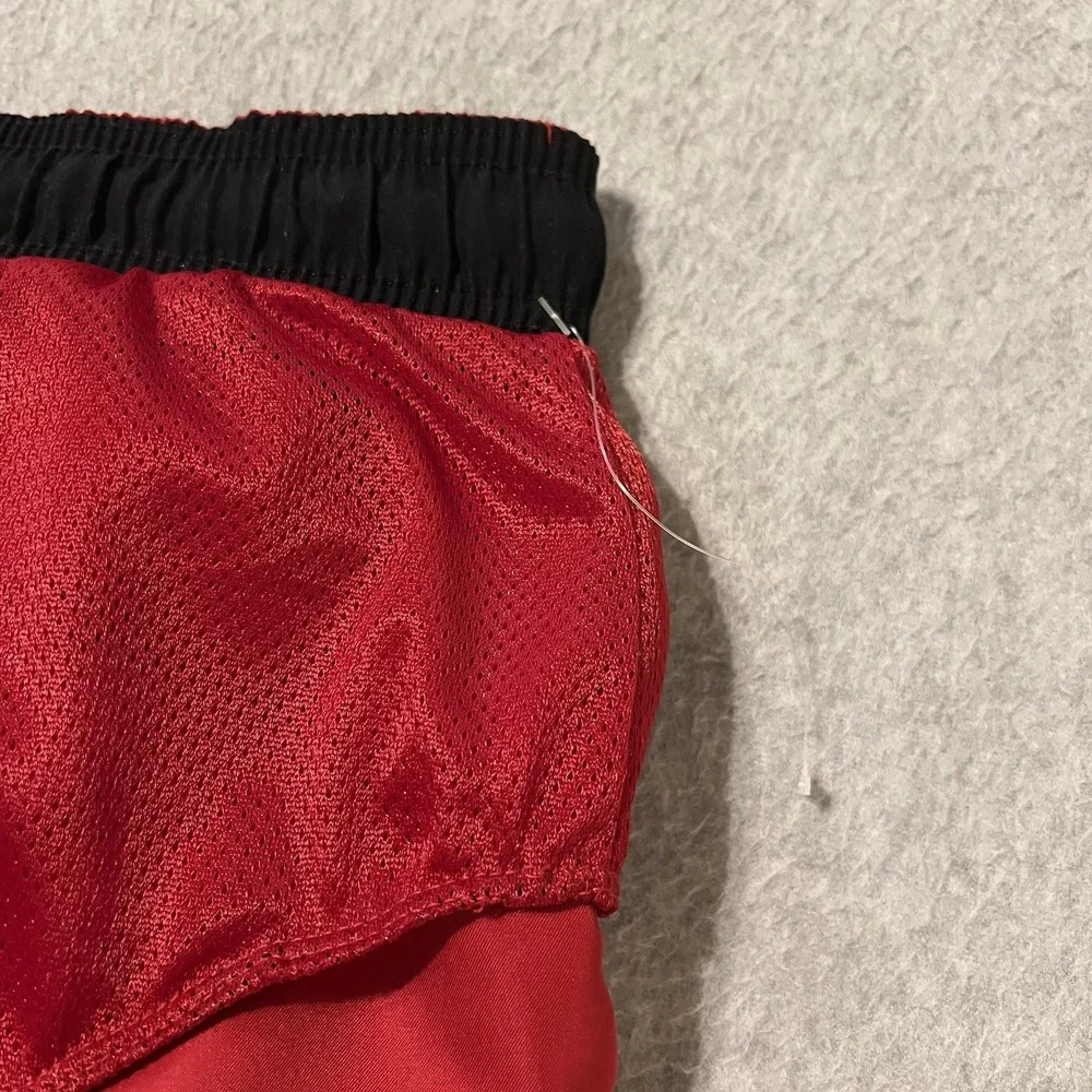 Nike Shorts Men's Large Red Swim Trunks Drawstring Pockets Swoosh Lined Cargo
